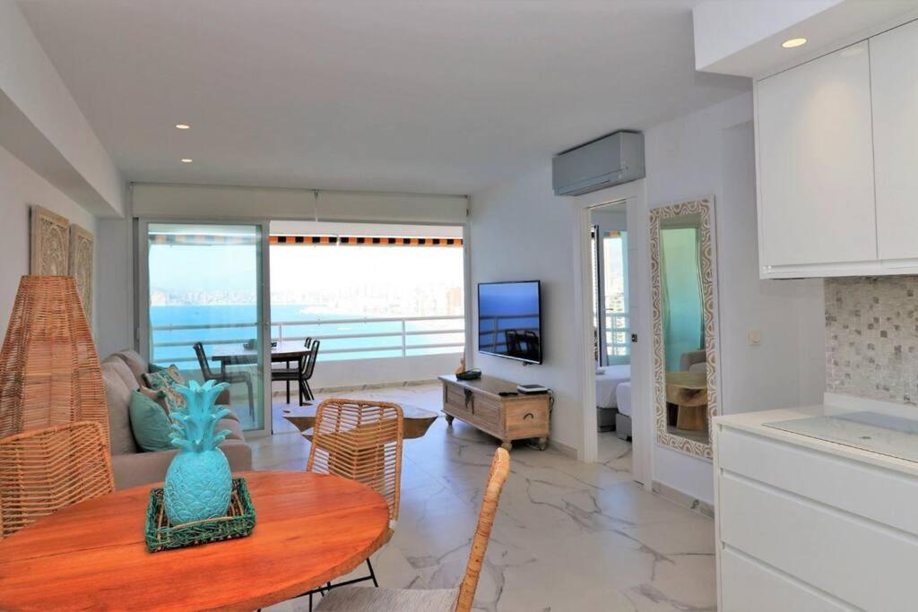 Luxurious 2-Bedroom Apt With Stunning Views, 1St Line On Levante Beach, Benidorm Eksteriør billede