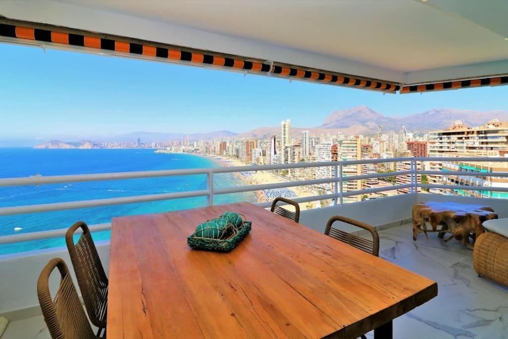 Luxurious 2-Bedroom Apt With Stunning Views, 1St Line On Levante Beach, Benidorm Eksteriør billede